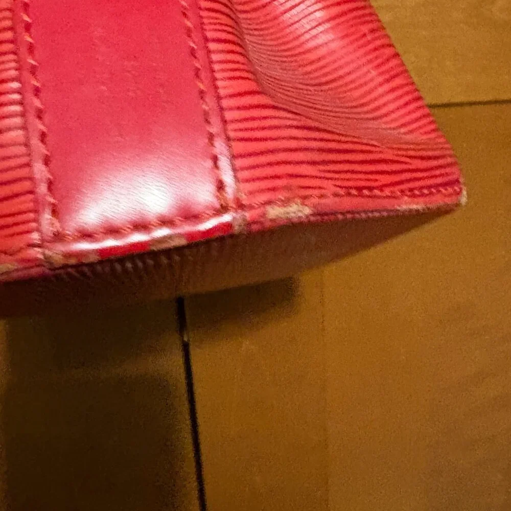 LOUIS VUITTON Epi Sac Depaule GM Shoulder Bag Red M80207 LV Auth 131025 - Picture 14 of 16